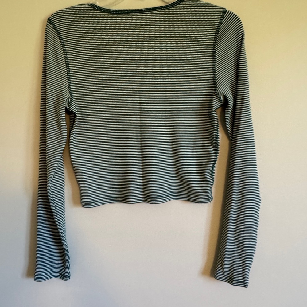 American Eagle Ribbed Green Stripe Long Sleeve Crop Vneck Tee Medium - Picture 3 of 6